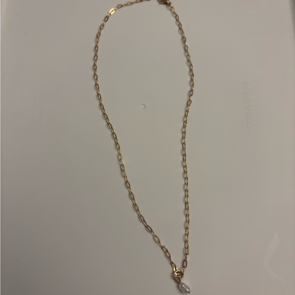 3️⃣for$10     gold pearl necklace